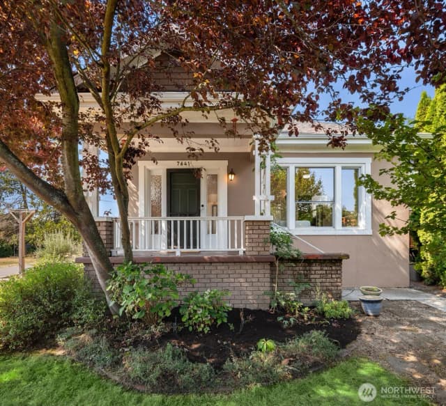 Property photo for 7641 46th Avenue S, Seattle