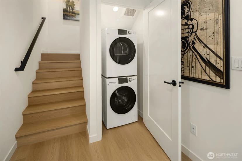 Property photo for 2341 16th Avenue S #b, Seattle photo 19