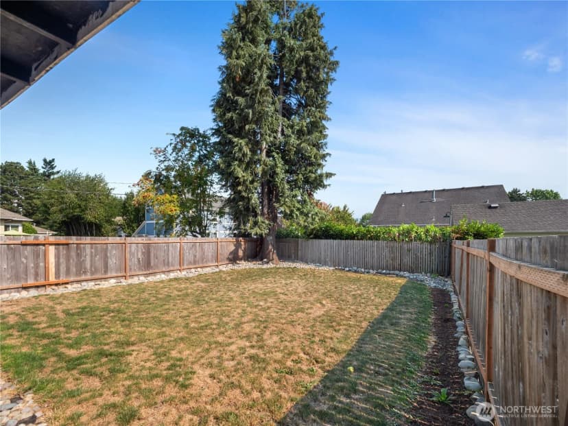 Property photo for 1637 Marion Street, Enumclaw photo 32