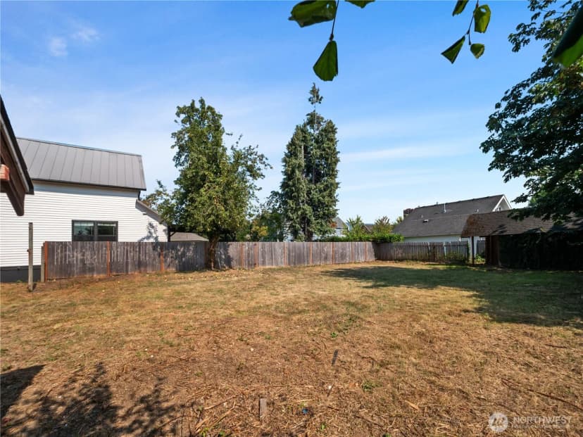 Property photo for 1637 Marion Street, Enumclaw photo 28