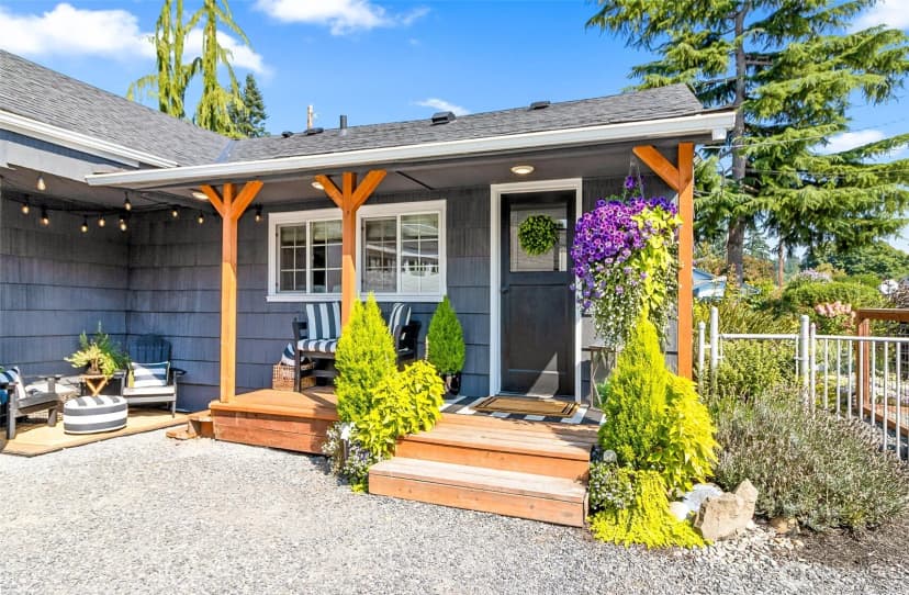 Property photo for 800 Baird Ave, Snohomish photo 3