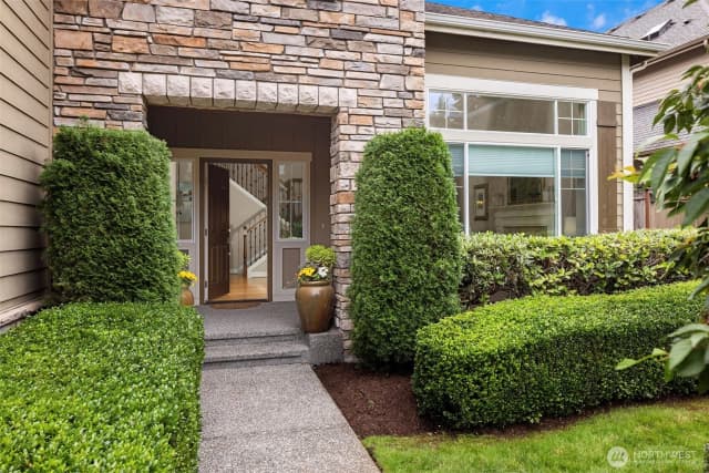 Property photo for 27519 Se 28th Place, Sammamish photo 3