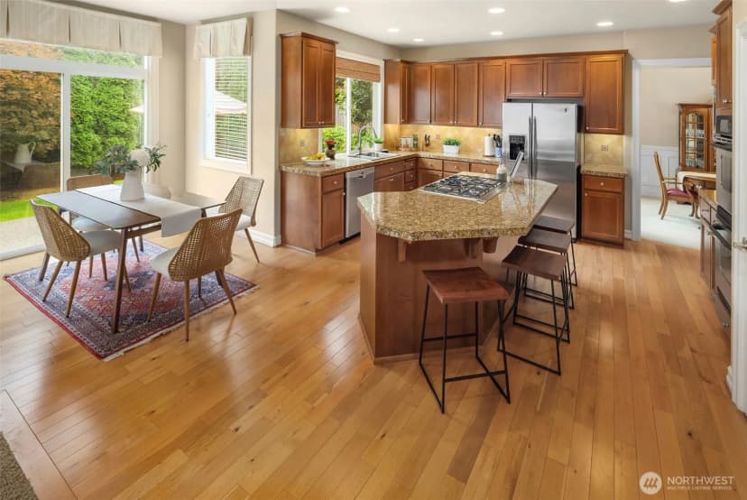 Property photo for 27519 Se 28th Place, Sammamish photo 16