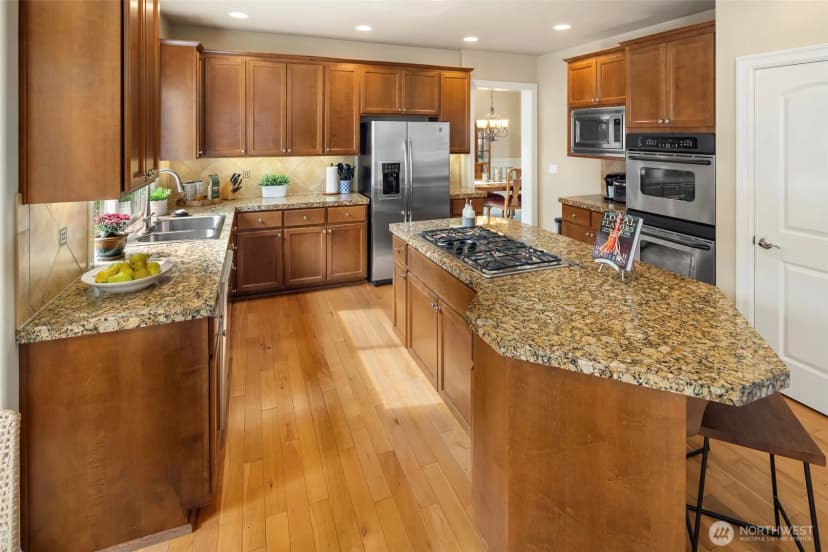 Property photo for 27519 Se 28th Place, Sammamish photo 14