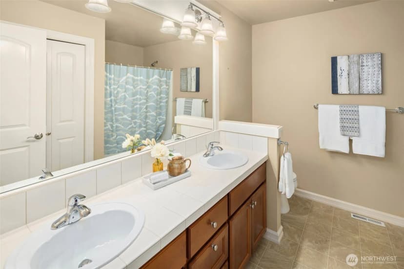 Property photo for 27519 Se 28th Place, Sammamish photo 35