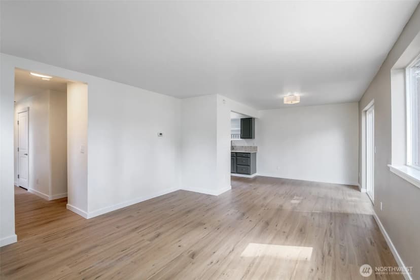 Property photo for 2014 Kelowna Place Se, Port Orchard photo 11