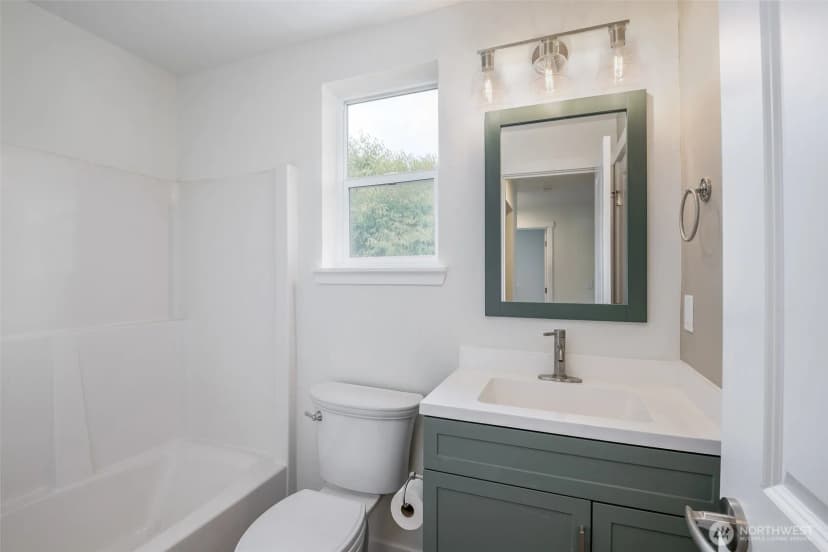 Property photo for 2014 Kelowna Place Se, Port Orchard photo 27