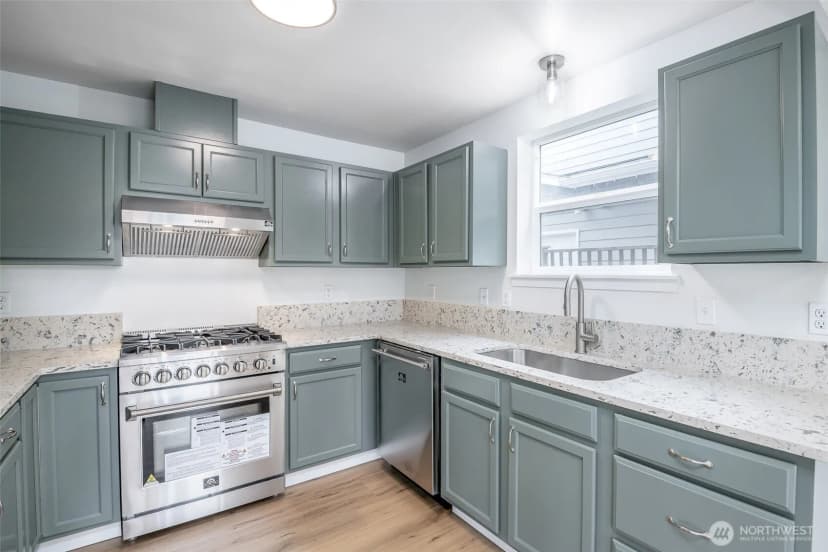 Property photo for 2014 Kelowna Place Se, Port Orchard photo 18