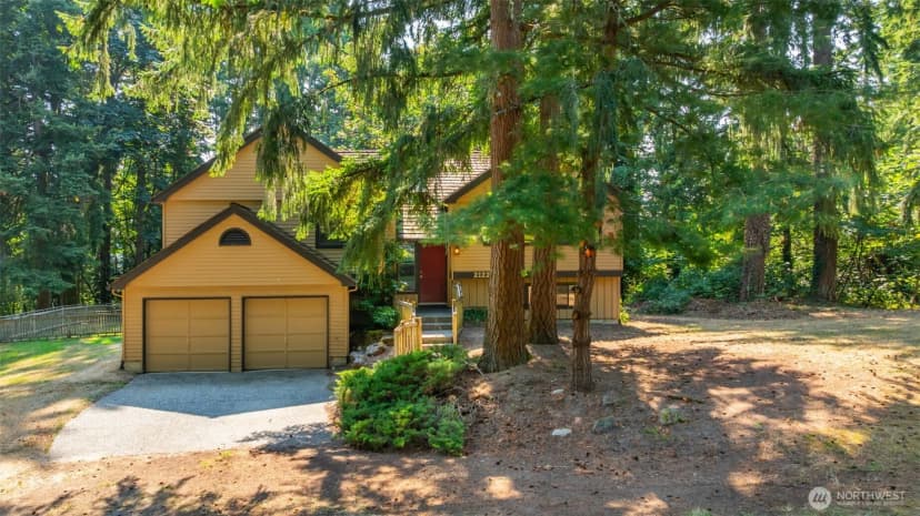 Property photo for 21229 Ne 14th Place, Sammamish