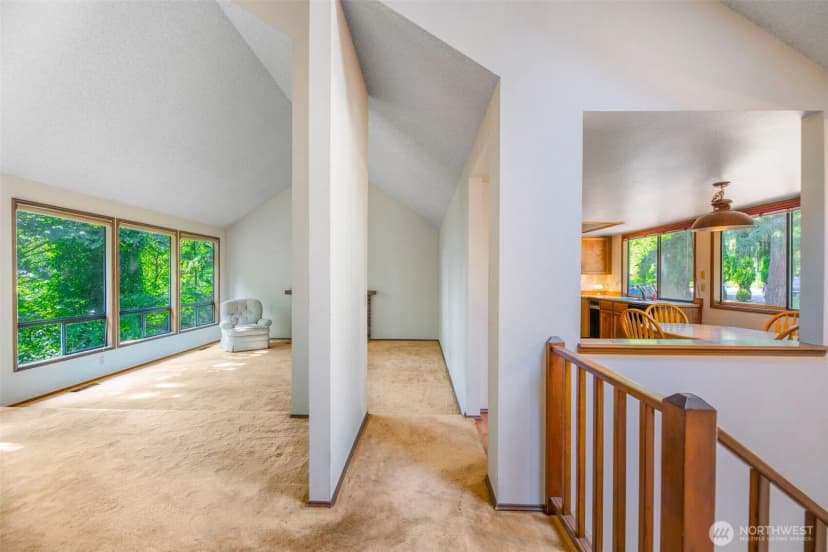 Property photo for 21229 Ne 14th Place, Sammamish photo 7