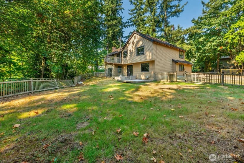 Property photo for 21229 Ne 14th Place, Sammamish photo 32