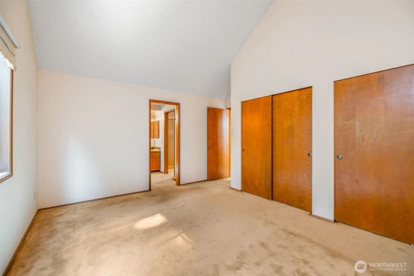 Property photo for 21229 Ne 14th Place, Sammamish photo 18