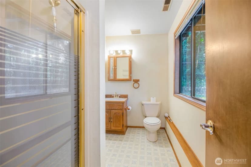 Property photo for 21229 Ne 14th Place, Sammamish photo 24