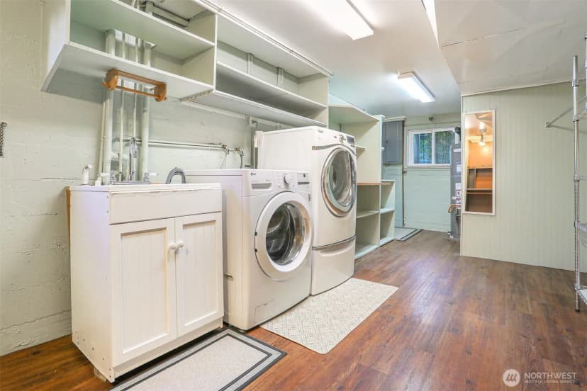 Property photo for 1807 N 170th Street, Shoreline photo 28