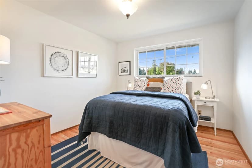 Property photo for 1807 N 170th Street, Shoreline photo 18