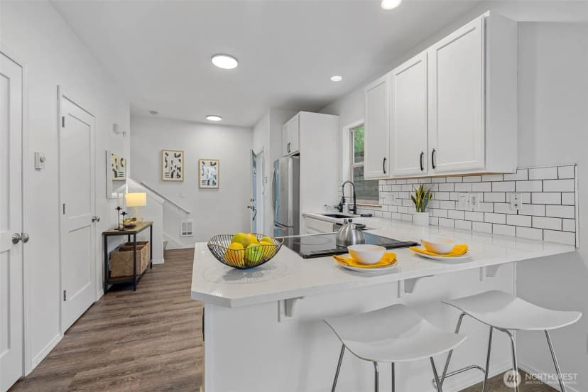 Property photo for 4802 Delridge Way Sw, Seattle