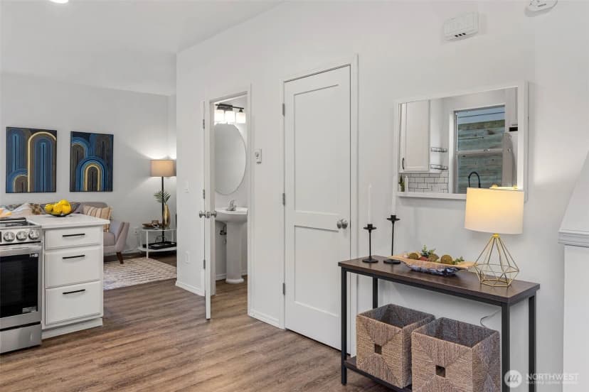 Property photo for 4802 Delridge Way Sw, Seattle photo 13
