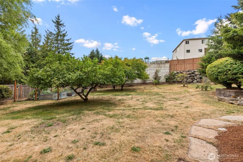 Property photo for 232 144th Street Se, Everett photo 32