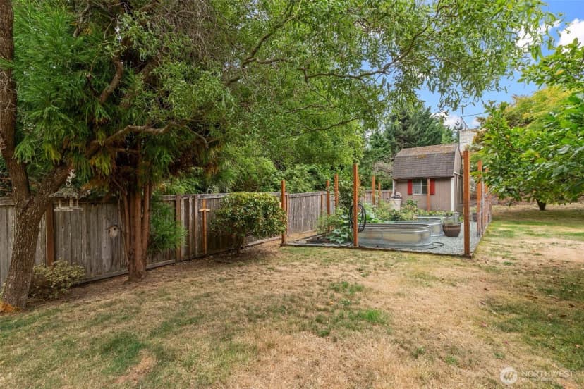 Property photo for 232 144th Street Se, Everett photo 31