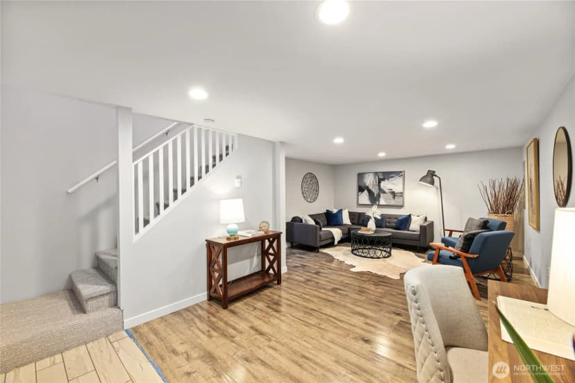 Property photo for 9642 13th Avenue Sw, Seattle photo 10