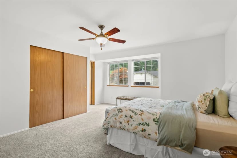 Property photo for 8170 Cottage Place Ne, Bremerton photo 17