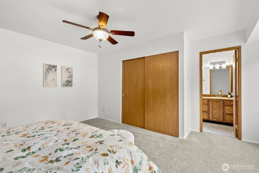 Property photo for 8170 Cottage Place Ne, Bremerton photo 18