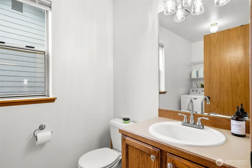 Property photo for 8170 Cottage Place Ne, Bremerton photo 16
