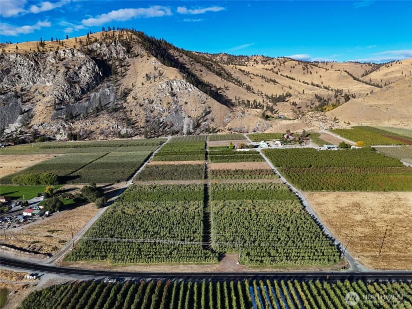 Property photo for 263 Oliver Lane, Chelan