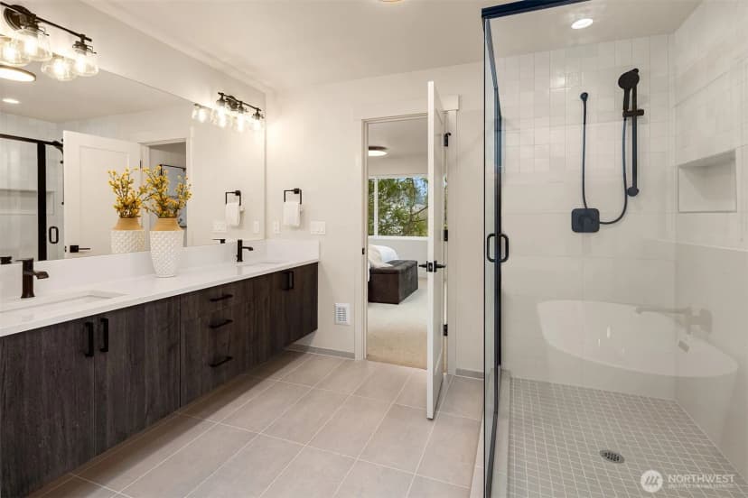 Property photo for 8823 Ashworth Avenue N, Seattle photo 23