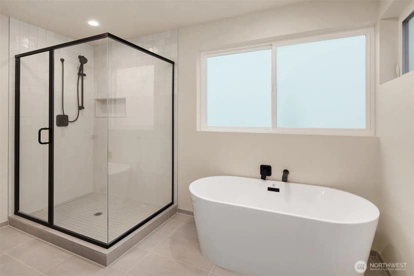 Property photo for 8823 Ashworth Avenue N, Seattle photo 22