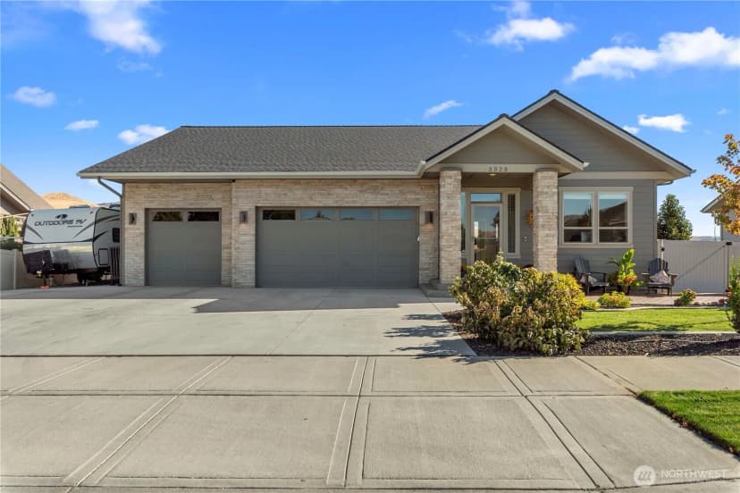 Property photo for 3525 Dianna Way, Wenatchee