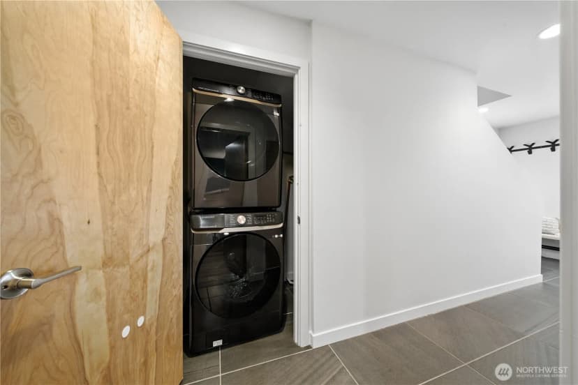 Property photo for 3807 Ashworth Avenue N, Seattle photo 14