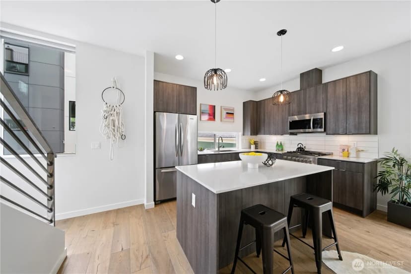 Property photo for 3807 Ashworth Avenue N, Seattle photo 13