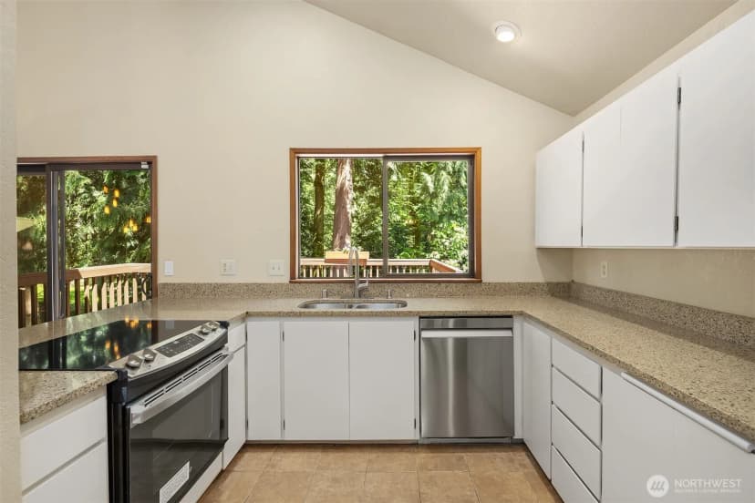 Property photo for 13303 48th Place W, Edmonds photo 12