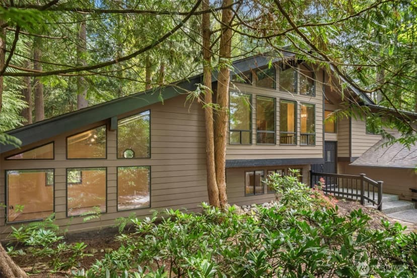 Property photo for 13303 48th Place W, Edmonds photo 2