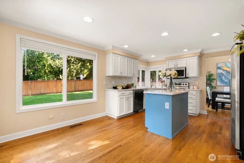 Property photo for 2427 233rd Place Ne, Sammamish photo 11
