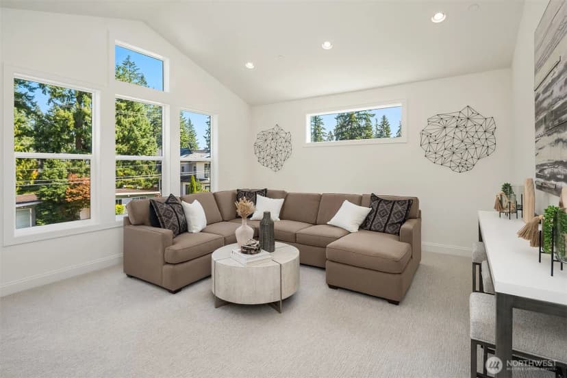 Property photo for 1015 165th Place Ne, Bellevue photo 24