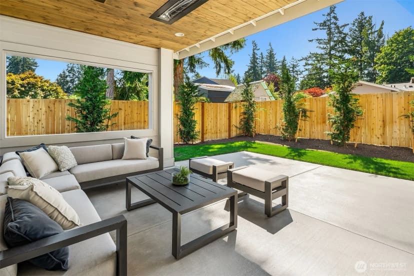 Property photo for 1015 165th Place Ne, Bellevue photo 25
