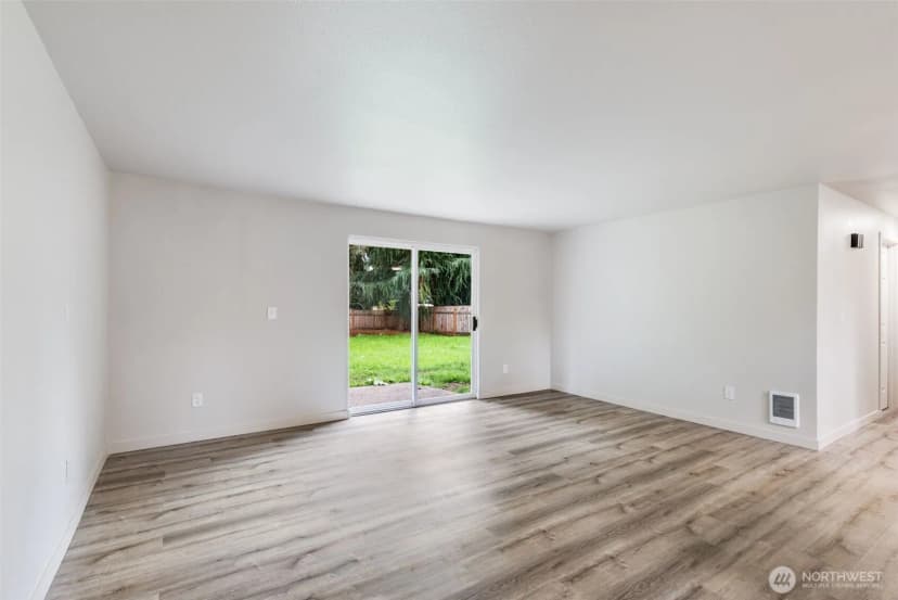 Property photo for 4513 22nd Avenue Se, Lacey photo 3