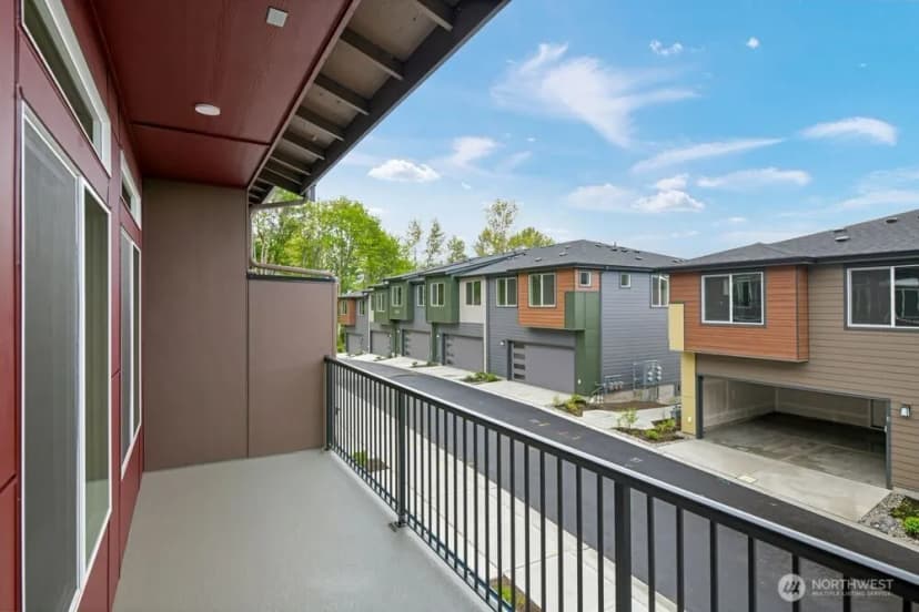 Property photo for 13216 Ne 127th Court #b, Kirkland photo 15