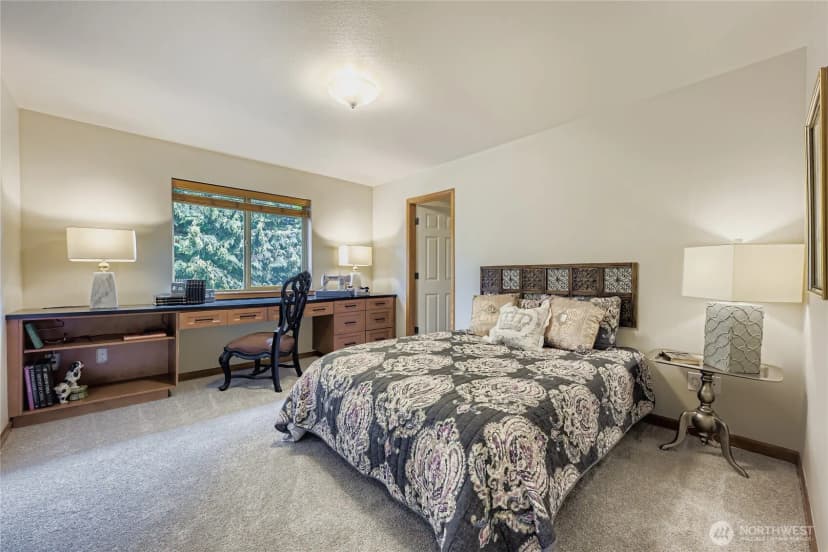 Property photo for 23132 87th Avenue W, Edmonds photo 21