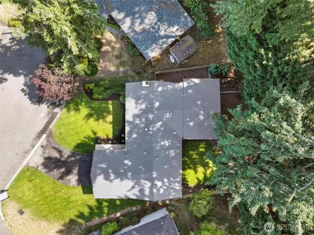Property photo for 16551 Ne 27th Street, Bellevue photo 3