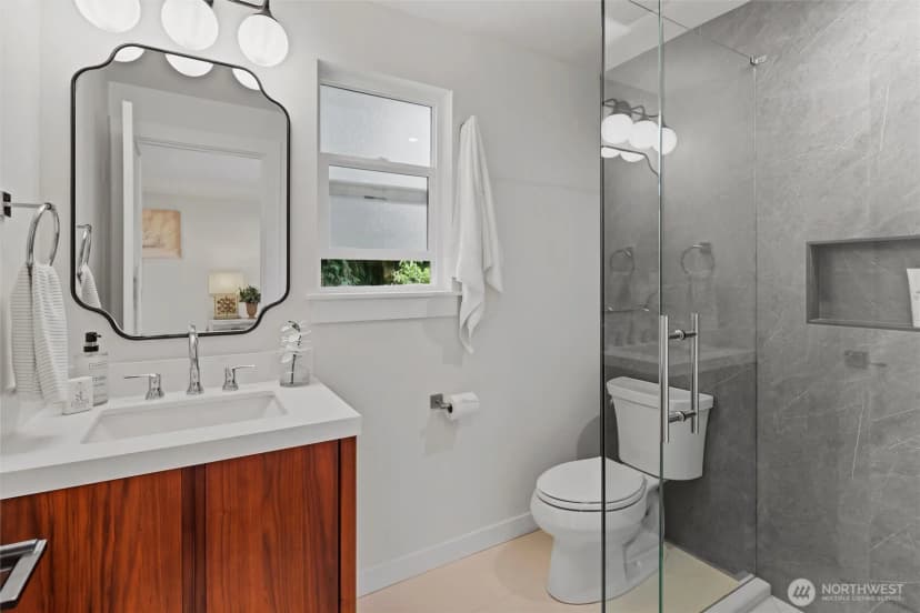 Property photo for 16551 Ne 27th Street, Bellevue photo 25