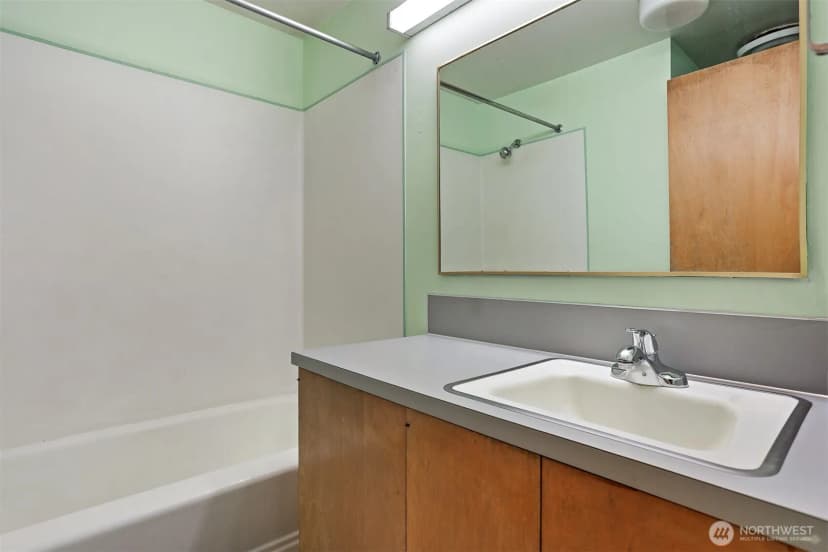 Property photo for 650 W Cremona Street, Seattle photo 27