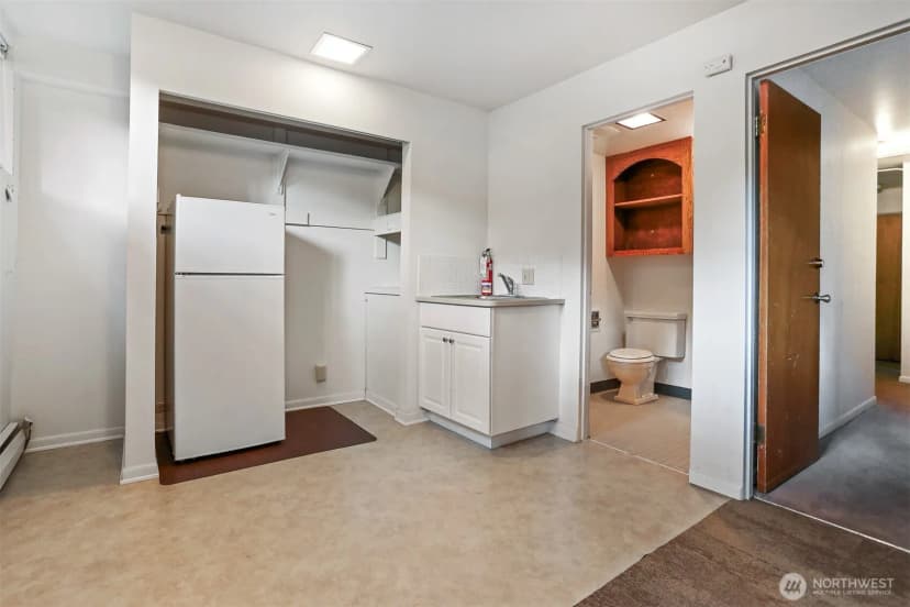 Property photo for 650 W Cremona Street, Seattle photo 31