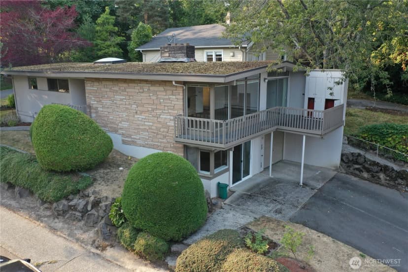 Property photo for 650 W Cremona Street, Seattle photo 33