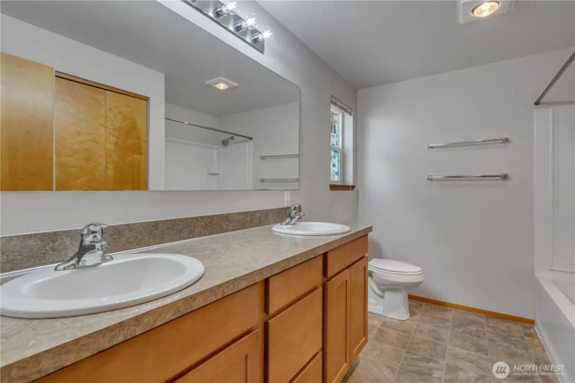 Property photo for 11225 108th Street Ct Sw, Tacoma photo 12