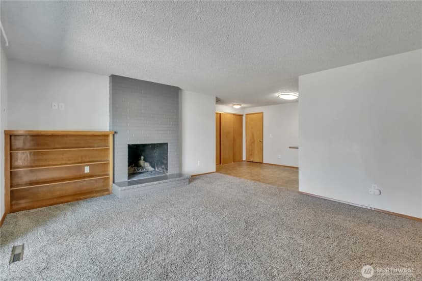 Property photo for 11225 108th Street Ct Sw, Tacoma photo 3