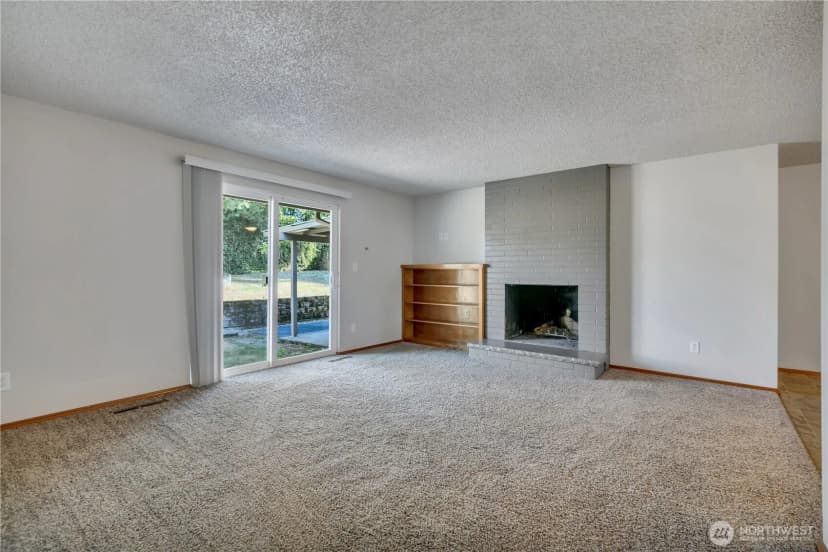 Property photo for 11225 108th Street Ct Sw, Tacoma photo 2