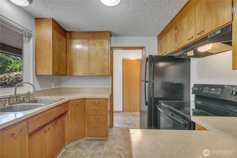 Property photo for 11225 108th Street Ct Sw, Tacoma photo 6